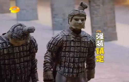 鸣潮无冠者雕像级手办即将开售价格亲民2699元